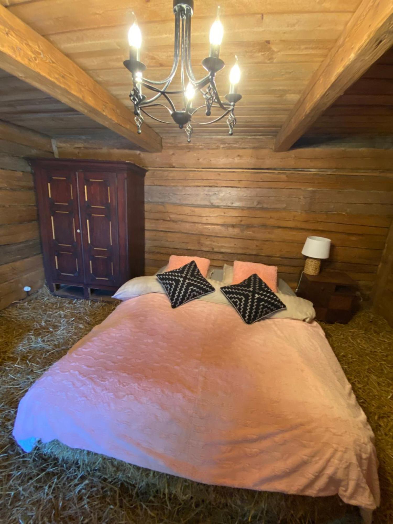 Villa Gaismas Klets Upmalciems Esterno foto
